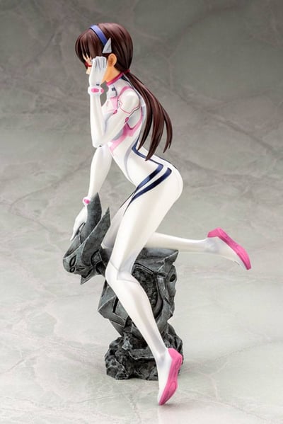 Mari Makinami - White Plugsuit - Kotobukiya (11).jpg