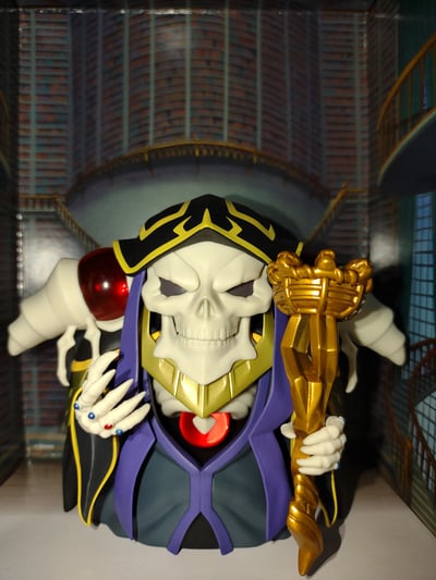 Der Herrscher im Palast · Nendoroid 631 Ainz Ooal Gown - Neuauflage