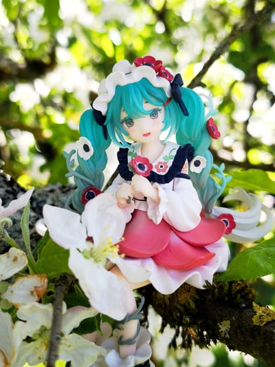 Anemonen und Apfelblüten 🍎 — Hatsune Miku - Flower Fairy Anemone - Noodle Stopper - Furyu