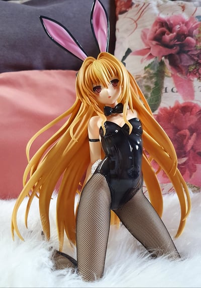 Golden Darkness / Yami - 1/4 Bunny Version Bare Leg - FREEing