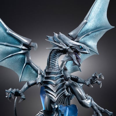 Blauäugiger Weißer Drache - Holographic Edition - Art Works Monsters - Megahouse (2).jpg