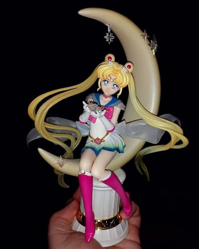 Sailor moon 🌙 · Super Sailor Moon - Bright Moon - Figuarts Zero chouette - Bandai Spirits
