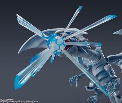 Blauäugiger Weißer Drache - S.H. Monster Arts - Bandai Spirits (8)