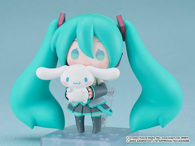 Nendoroid 2306 Hatsune Miku x Cinnamoroll Collaboration (5)