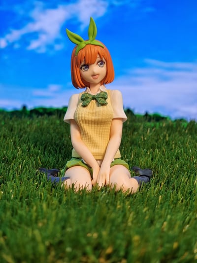 Yotsuba auf der Wiese 💚 · Yotsuba Nakano - Casual Clothes - PM Perching - Sega