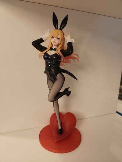 Only light in a boring space · Marin Kitagawa - Bunny - T-Most - Taito