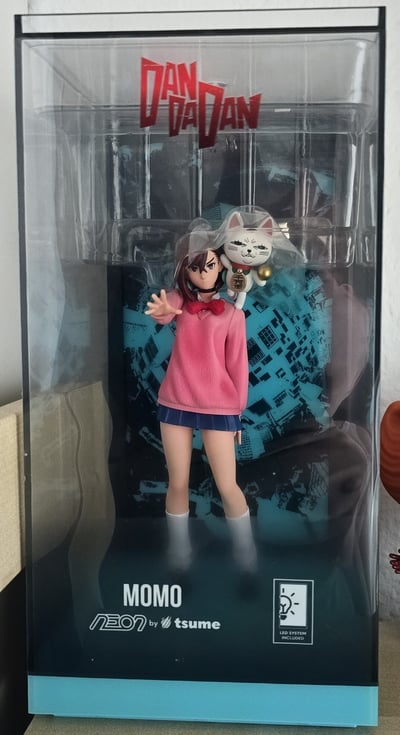 Momo Ayase - Neon - Tsume