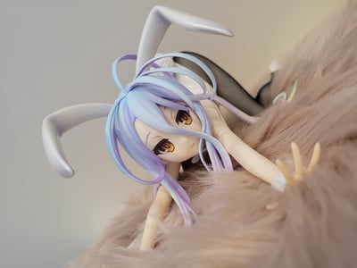 Shiro 1/4  · Shiro - 1/4 B-Style - Bare Leg Bunny - FREEing