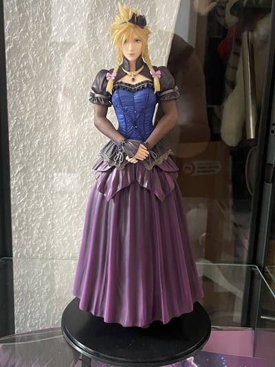 Cloud Strife - Dress Version - Final Fantasy VII Remake Static Arts - Square Enix