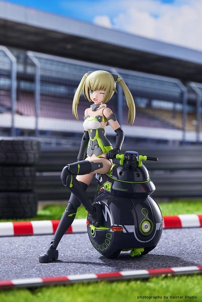 Innocentia Racer und Noseru Racing Specs - Frame Arms Girl Model Kit - Kotobukiya (2).jpg