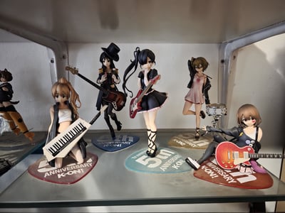 K-on - 5th Anniversary Gruppe  · Azusa Nakano - 5th Anniversary - Stronger (Animaru! Exclusive) Figure