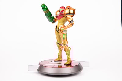 Samus - Varia Suit - Collector's Edition - First 4 Figures (2)