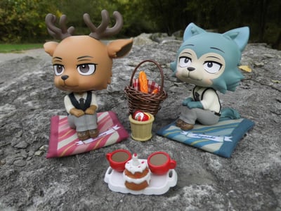 Louis & Legoshi beim Picknick · Legoshi & Louis - Set with Extra - Beastars Look Up - Megahouse