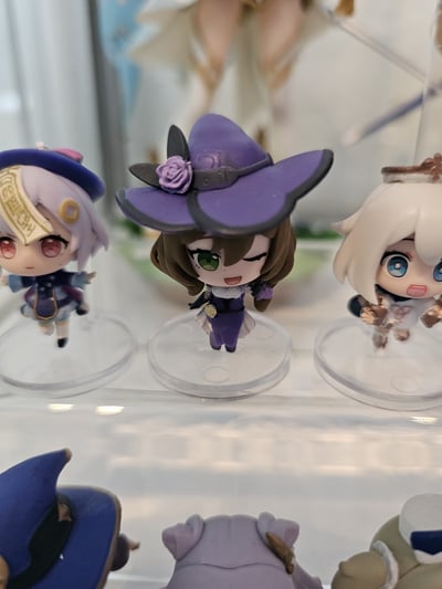 Lisa - Genshin Capsule Collection Figure vol.3 - Bushiroad