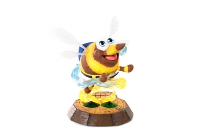 Bee Banjo - First 4 Figures (1)