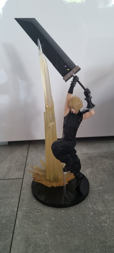 Cloud Strife - Hatsubai Kinen - Square Enix