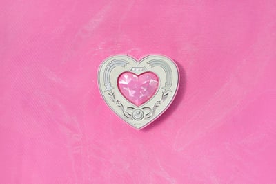 Verwandlungsbrosche Staffel S  Cosmic Heart Compact -Brilliant Color - Proplica - Bandai (3).jpg