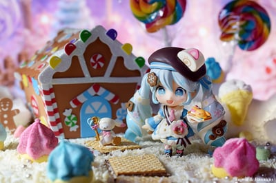 Welcome to Snow Miku's sweetest wonderland! (๑ᵔ⤙ᵔ๑)ﻭ · Nendoroid Snow Miku: Sweet Snow Ver.