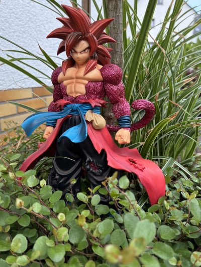 Son Goku SSJ 4 - The Brush - Super Master Stars Piece