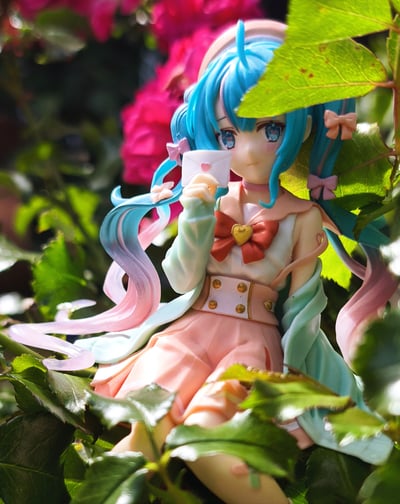 Liebesbrief und Rosenduft 🌹💌 · Hatsune Miku - Love Sailor - Cream Version - Noodle Stopper - Furyu