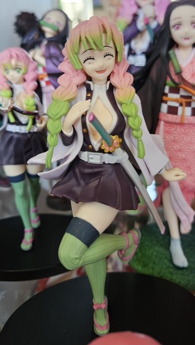 Mitsuri smiling ♡ · Mitsuri Kanroji - Demon Slayer Vol. 45 - Banpresto