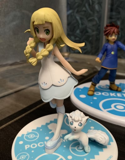 Lilly und Alola-Vulpix (Flöckchen) - Megahouse G.E.M.