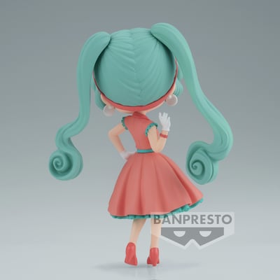 Hatsune Miku - World Journey - Q Posket (1)