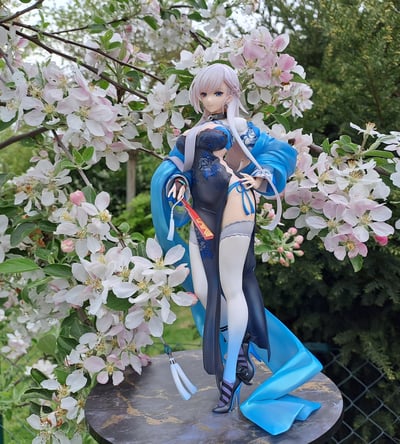Belfast - Azur Lane · Belfast – Iridescent Rosa (Alter) | Azur Lane Figur
