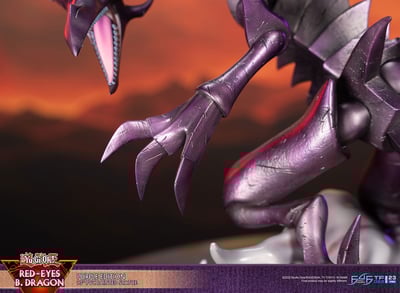Rotäugiger schwarzer Drache - Violette Edition - First 4 Figures Yu-Gi-Oh! PVC Figur (30)