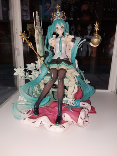 Königliche Miku · Hatsune Miku - 39's Special Day - Spiritale PVC Statue