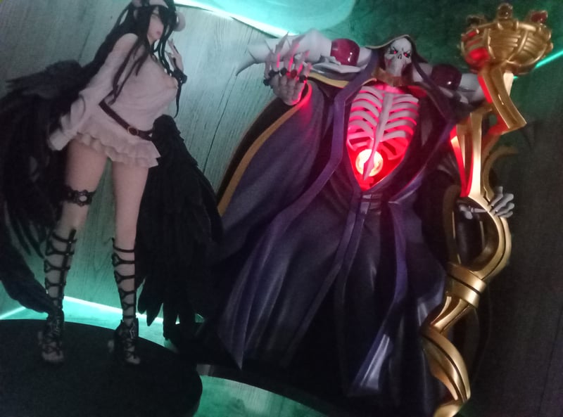Ainz+Albedo