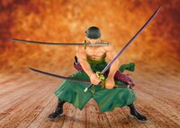 Pirate Hunter Zoro - Straw Hat Pirates Bandai Spirits Figuarts Zero - 1