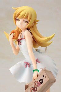 Shinobu Oshino mit Donuts - 6