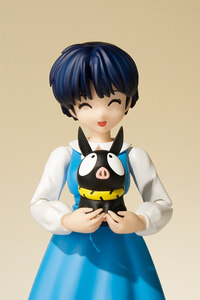 Akane Tendou and P-chan - S.H. Figuarts - 5