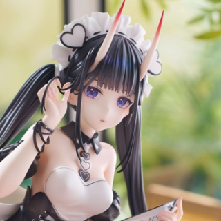 Noshiro - Hold the Ice - Limited Edition - Alice Glint