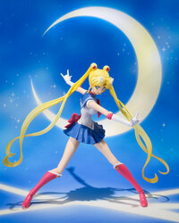 S.H. Figuarts Sailor Moon - Sailor Moon Crystal - 4